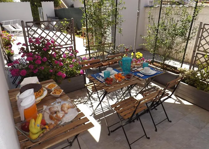 La Dimora Di Nto Couette-café Villaggio Azzurro